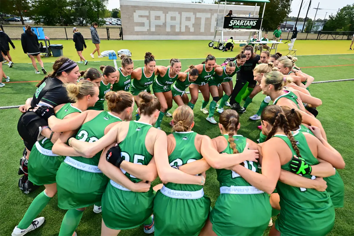 Spartans Field Hockey - Team Huddle